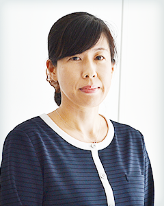 三田 睦子
